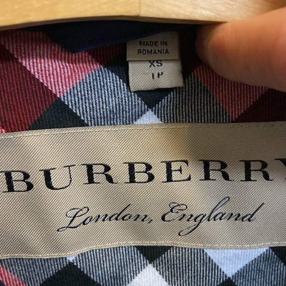 LIKE NEW Burberry Jacket Coat Navy Plaid XS Women’s Ladies rain winter fall - Picture 4 of 7